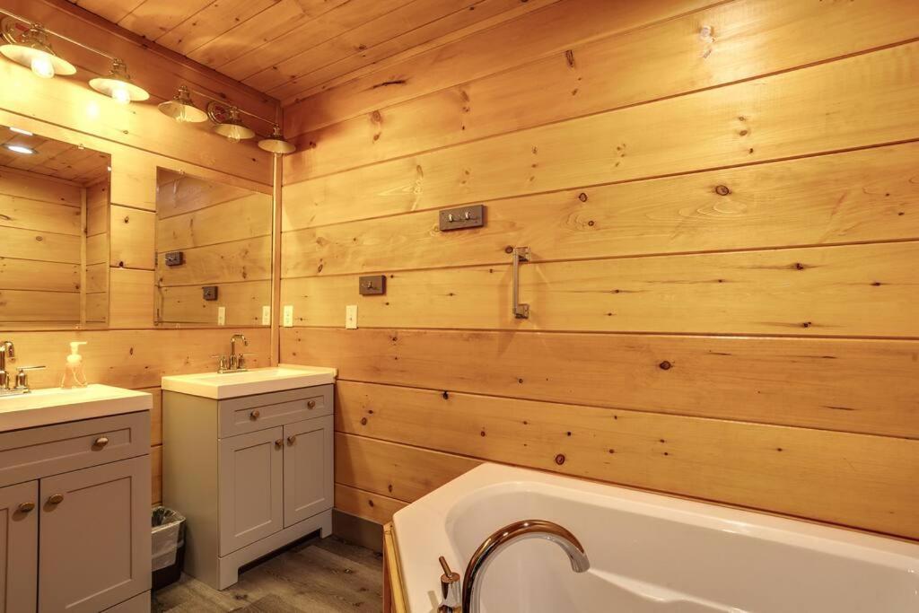 Dancing Bear Cabin- Relax & Enjoy! Sevierville Bagian luar foto