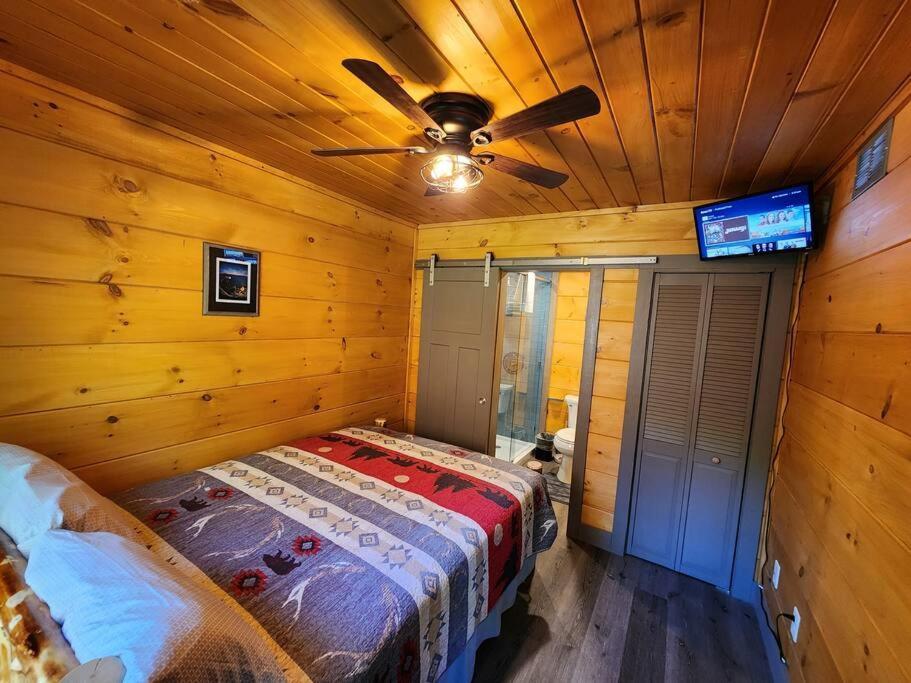 Dancing Bear Cabin- Relax & Enjoy! Sevierville Bagian luar foto