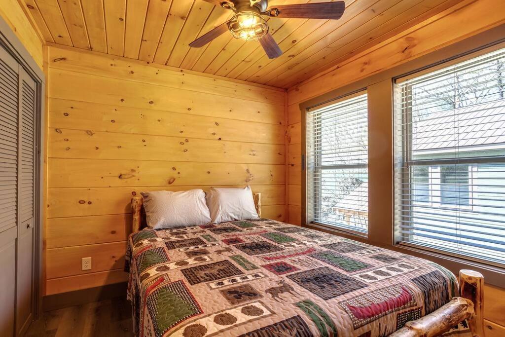 Dancing Bear Cabin- Relax & Enjoy! Sevierville Bagian luar foto