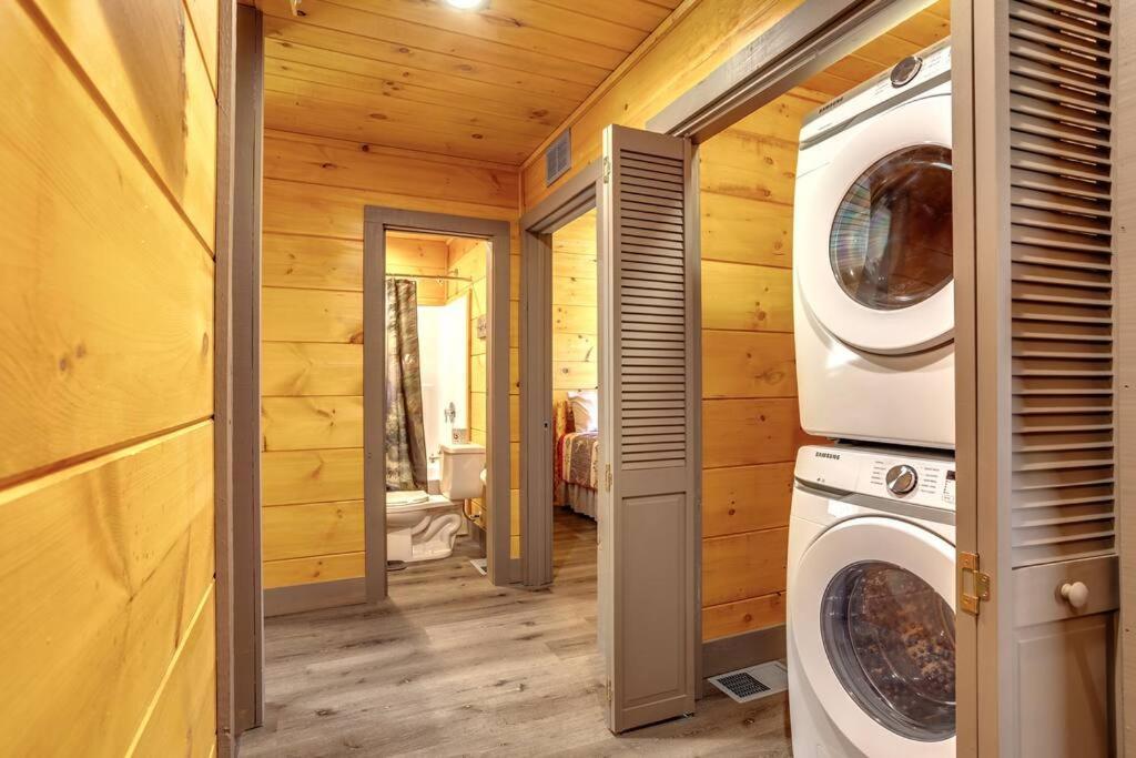 Dancing Bear Cabin- Relax & Enjoy! Sevierville Bagian luar foto